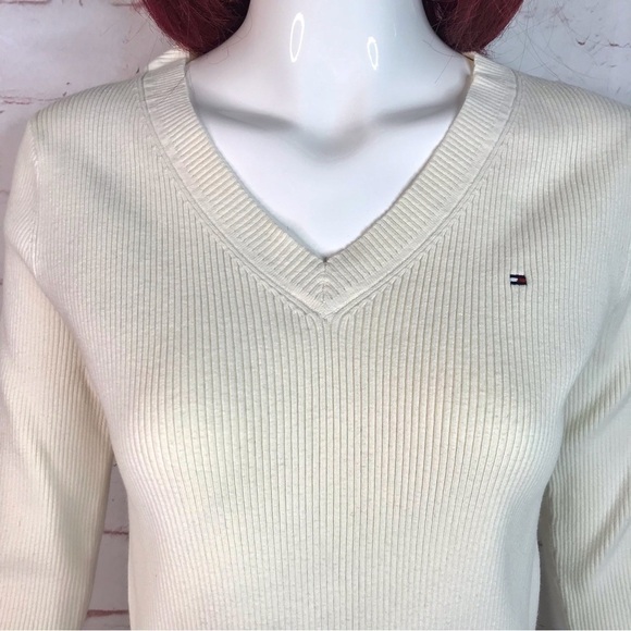TOMMY HILFIGER Cream Ivory Ribbed Knit V-Neck Long Sleeve Top Size Medium - Picture 5 of 13